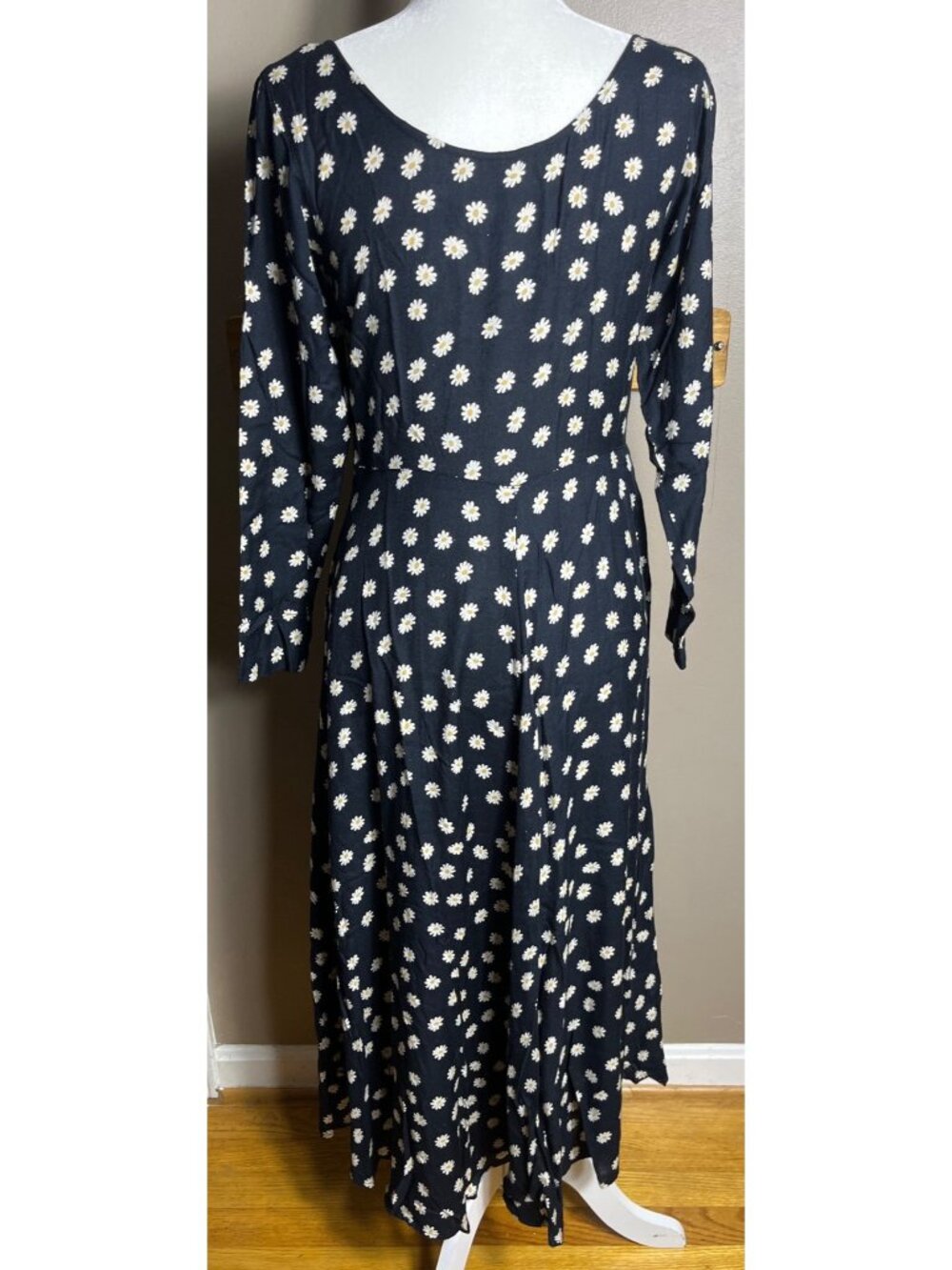 90s Style Grunge Midi Dress Black Daisy Print A-line Pockets Whimsigoth Wom 6 - Picture 2 of 10